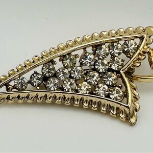 Goldtone Leaf Brooch/Pin with Rhinestones
